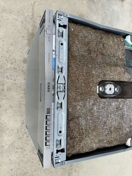 СЪдомиялна за вграждане AEG