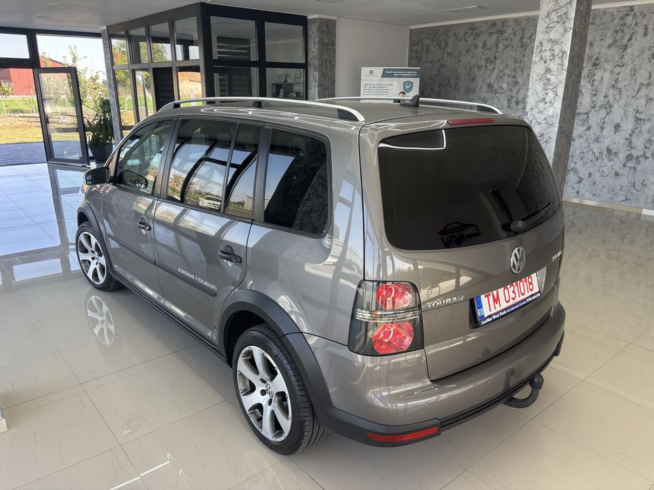 VOLKSWAGEN Touran 2008 — imagine 4