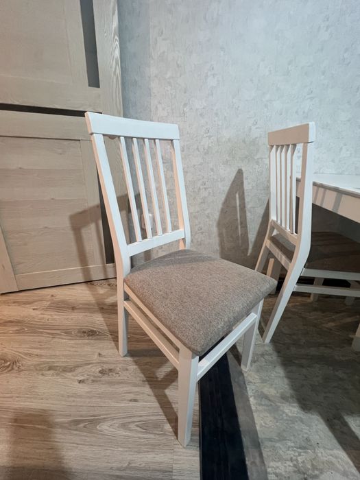 Продам стулья 10000