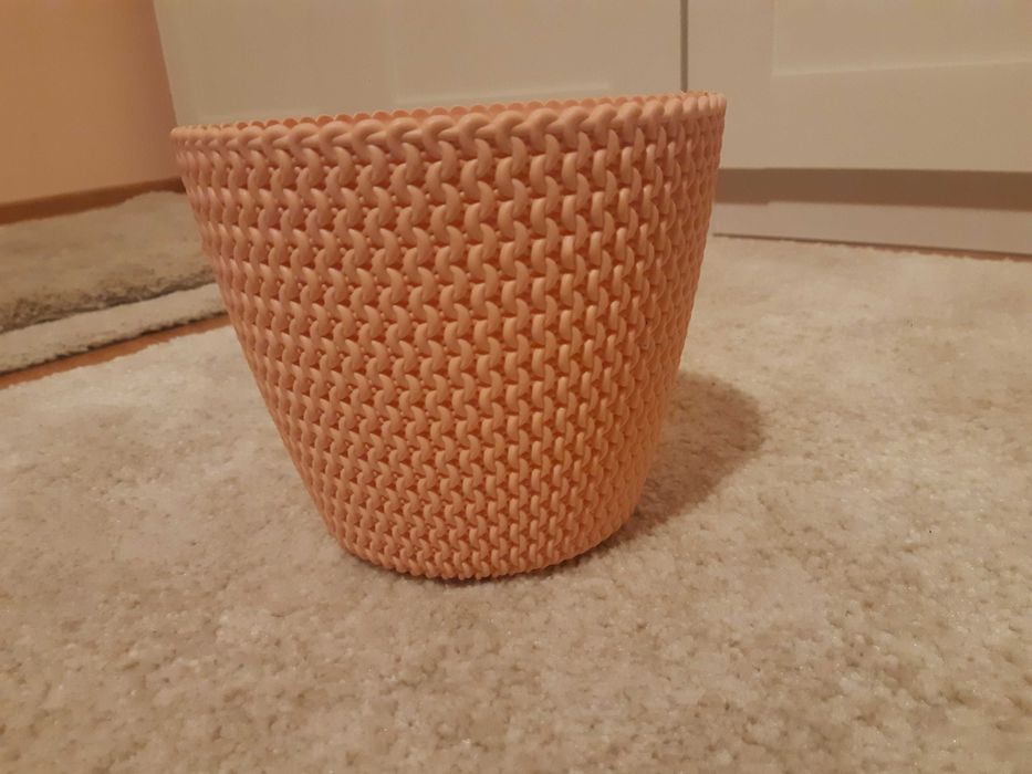 masca de ghiveci 4  modele (plastic, ceramica)