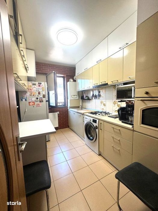 Apartament 3 camere/Bragadiru strada Monumentului