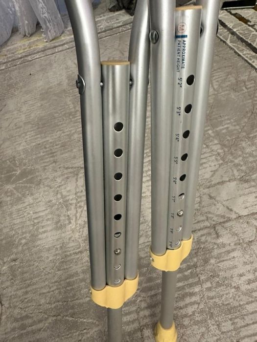 Продаётся костыль медицинский