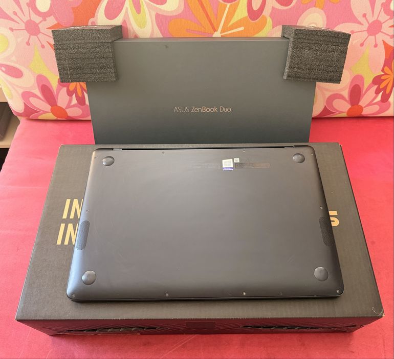 Лаптоп Asus ZenBook Pro 15, UX550GDX - 2 дисплея с тъч скрийн