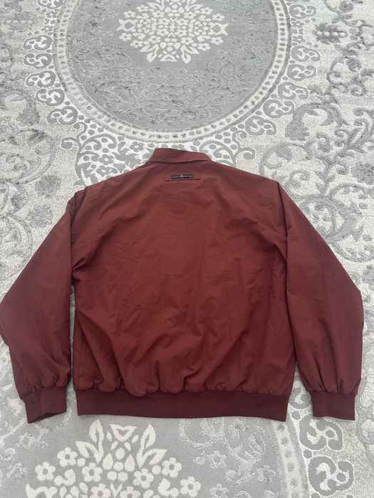 Продам ветровку TH