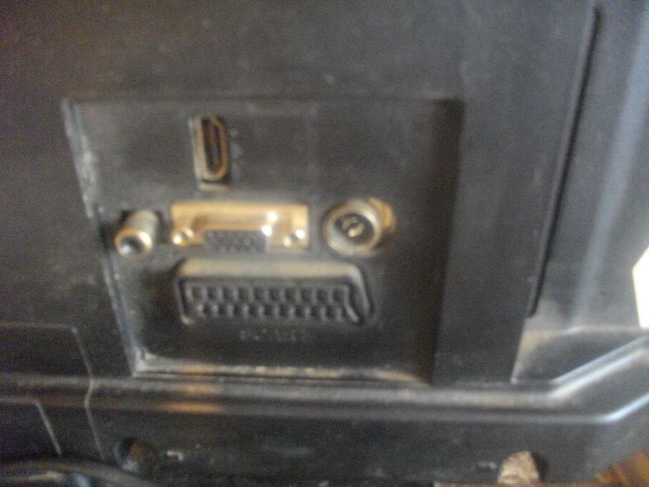 LED телевизор монитор 22" отличен TELEFUNKEN T22FX182LP с дистанционно