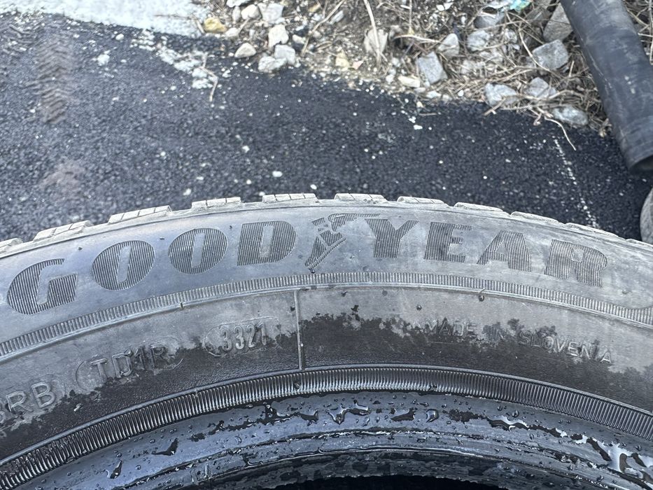 4бр зимни гуми Goodyear 185/65/15 Dot 3321