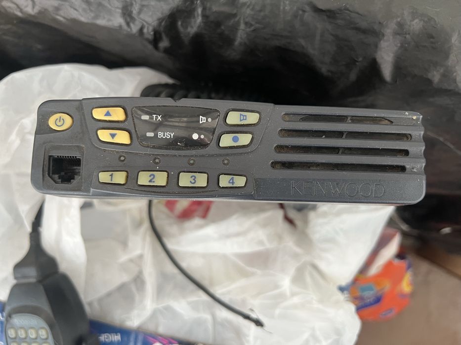 Продам рацию kenwood