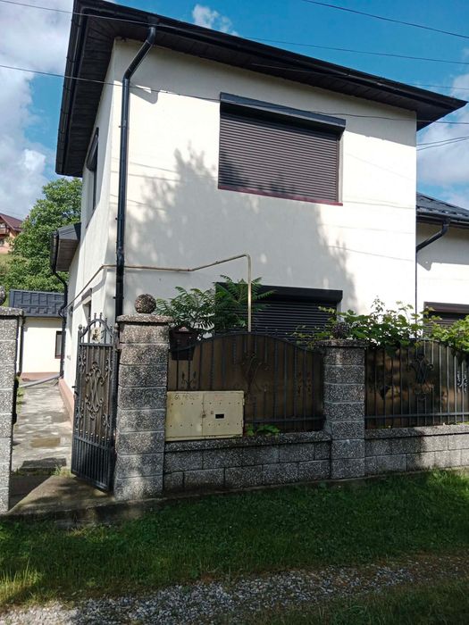 Casa de vânzare în orașul Frasin