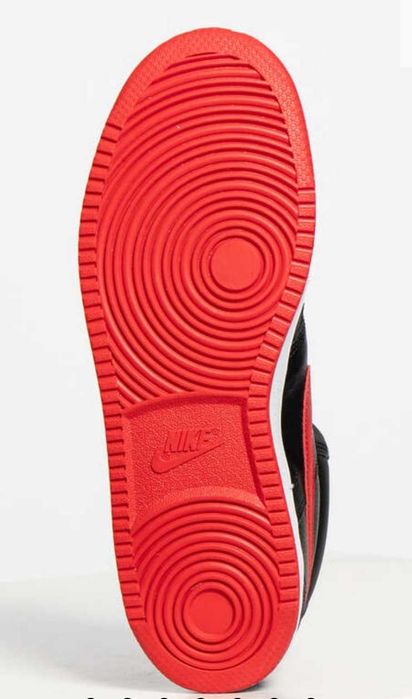 Оригинални  маратонки на NIKE COURT VISION MID! 44.5, естествена кожа