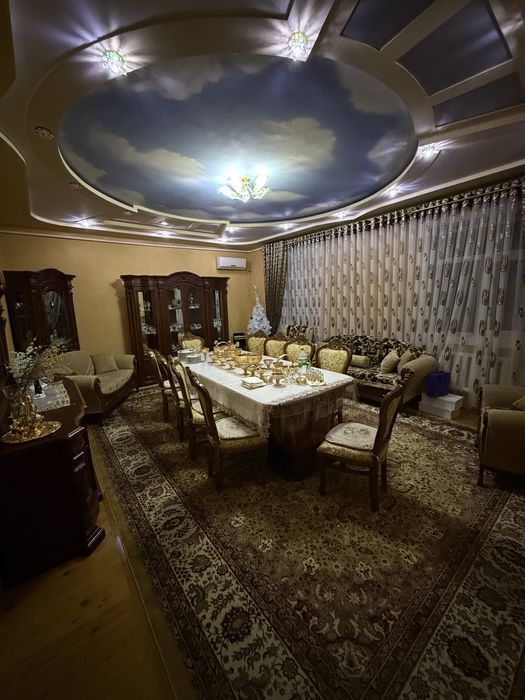 Алишер Навоий махалла, Устозлар кучасидан ховли сотилади.