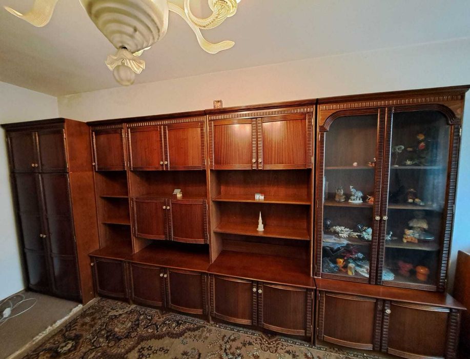 Vand Mobila sufragerie living