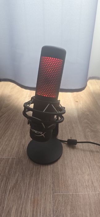 Микрофон HyperX Quadcast S
