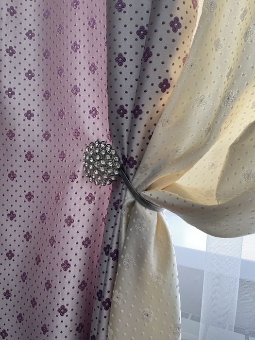 Продам шторы с тюлью