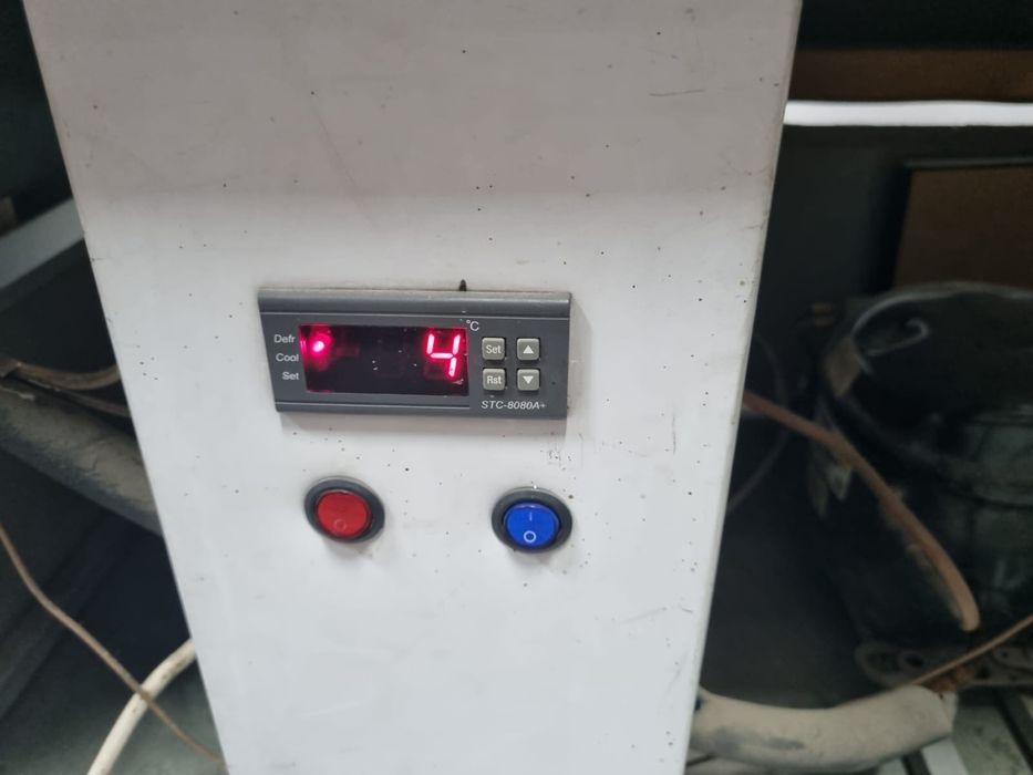 Продам холодильники