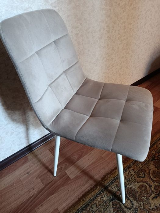 Продаётся стул мягкий б/у.