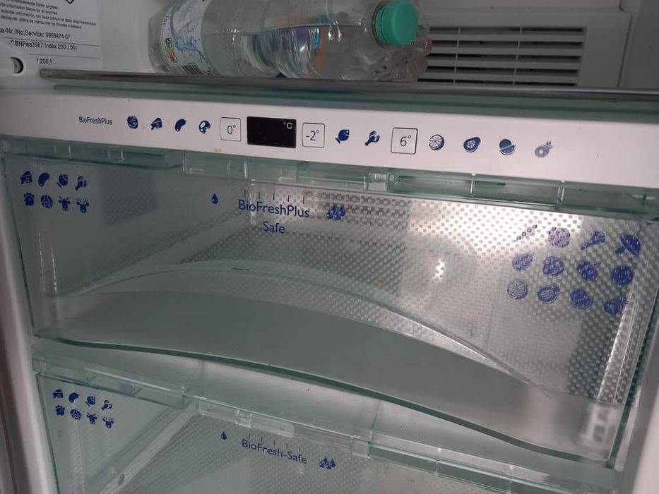 СПЕШНО!!!LIEBHERR Хладилник с фризер