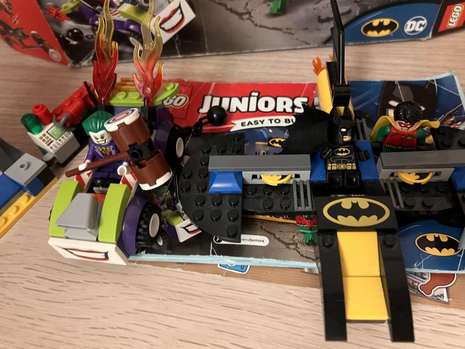 Лего джуниорс Бэтмен
