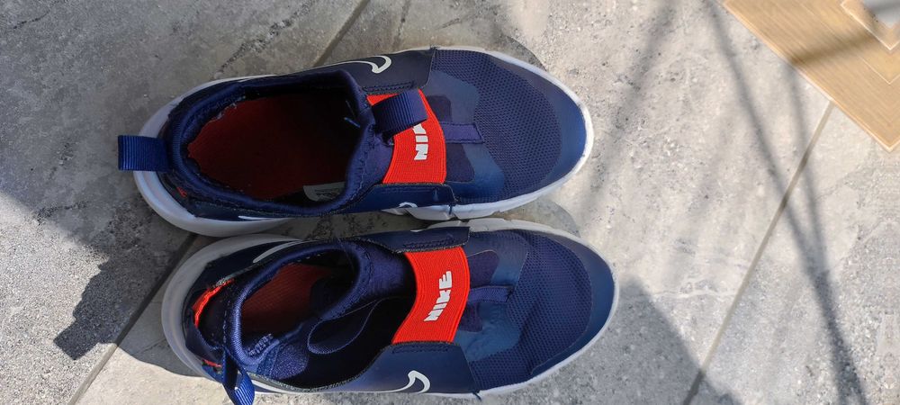 Маратонки nike номер 35