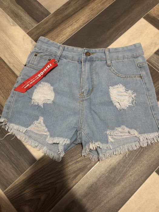 Нови къси панталонки …!