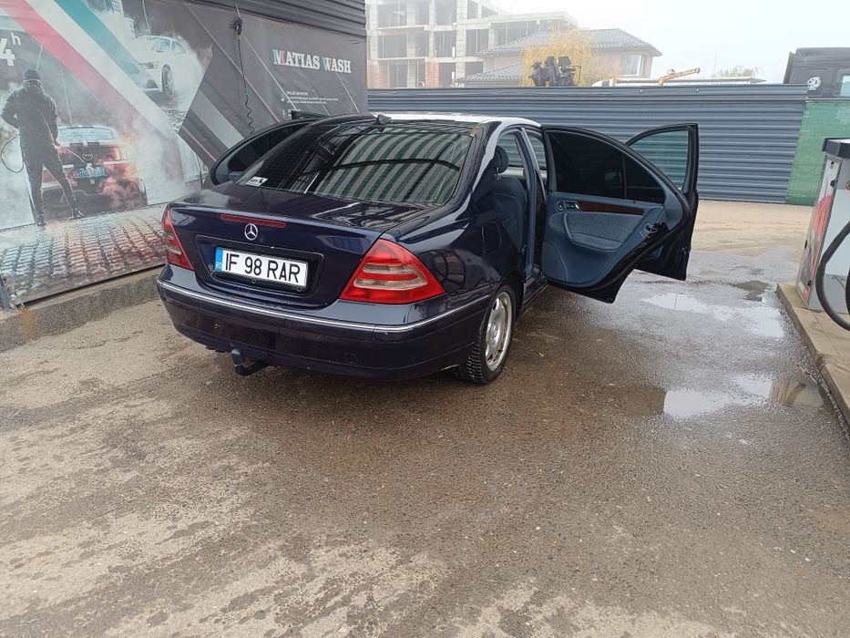 Vând/schimb Mercedes c220 cdi