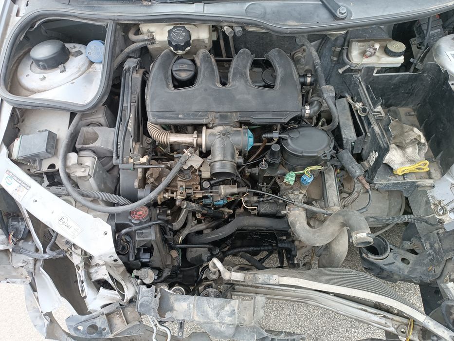 Peugeot 206 1.9 дизел на Части