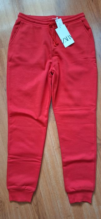 Pantaloni trening Zara, noi