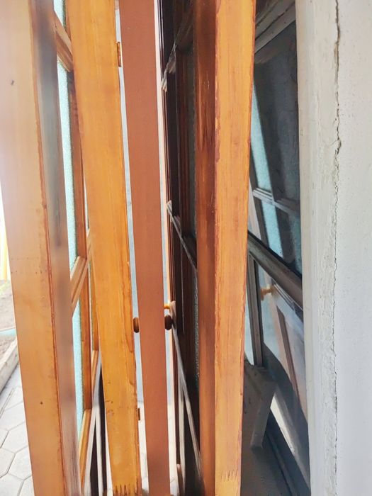 Деревянные двери 80см, даром