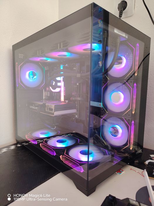 Pc gaming montat nou cu garantie