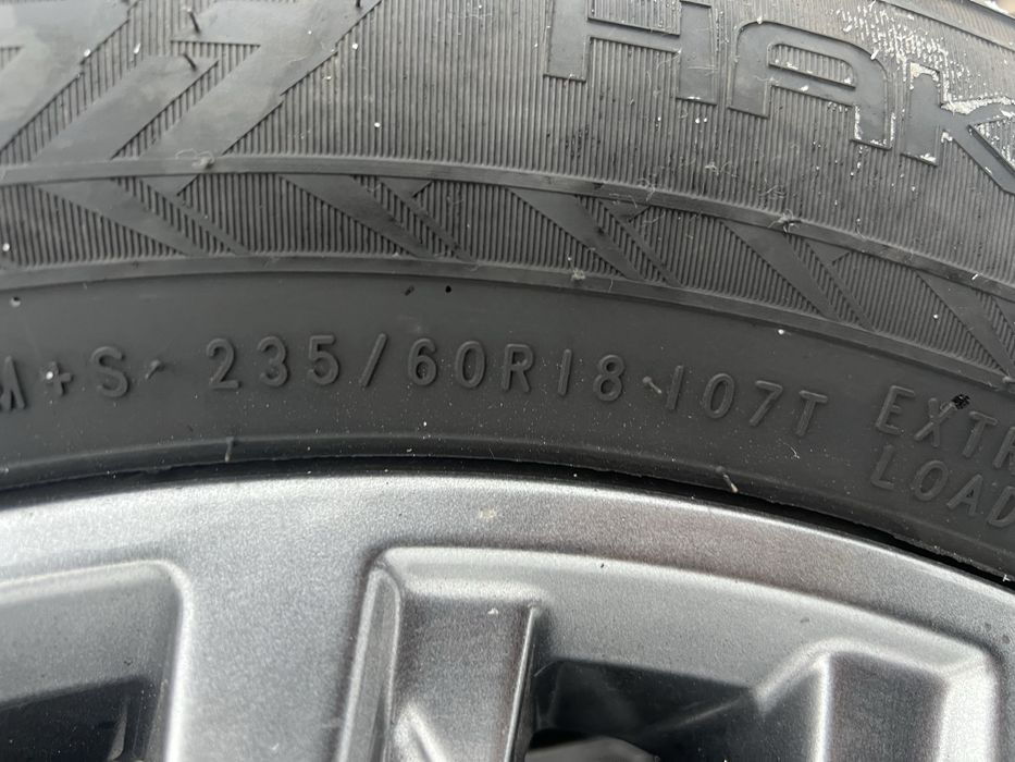 Продам резину с дисками на хендай санта фе