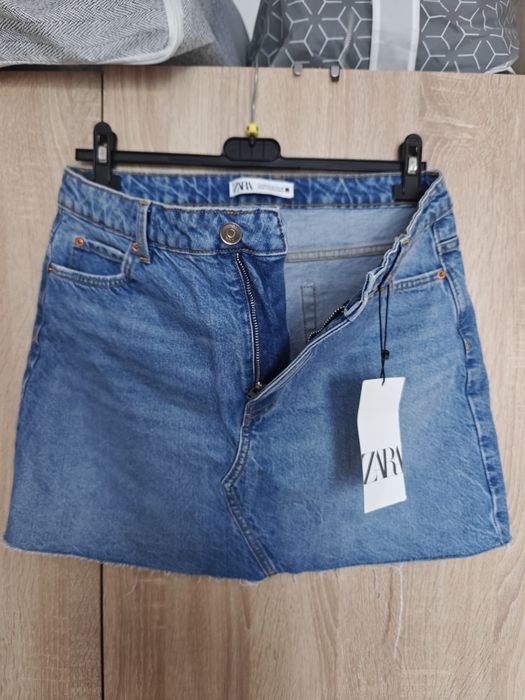 Fustiță blugi Zara mărimea M (nouă, cu etichetă)