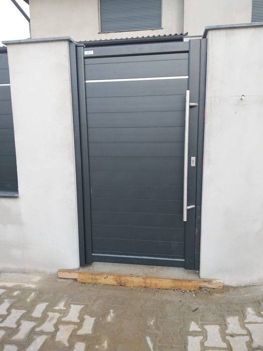 Porti si garduri din aluminiu