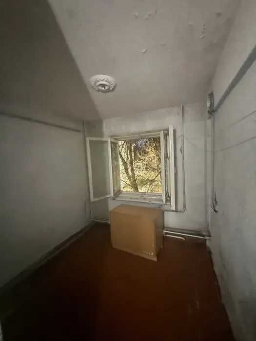 Коракамиш1\1 Da 1 xona 4 etaj Kvartira Sotiladi