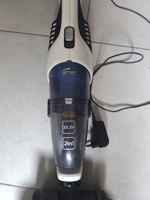 Aspirator Phillips Vertical 25.2 V complet