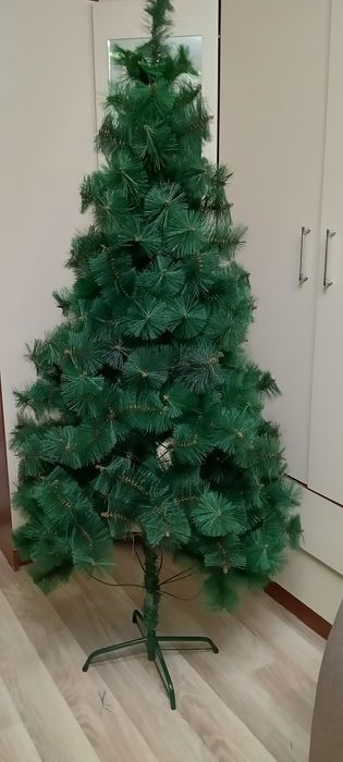 Продам Ёлка 1.80 см
