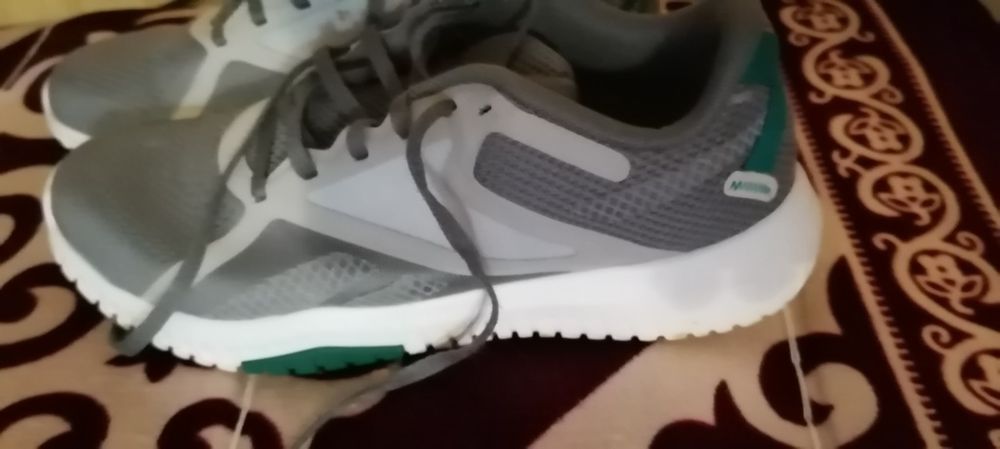 Кроссовки женские  Reebok