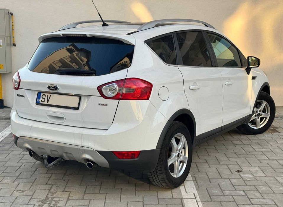 Vând Ford Kuga 2010
