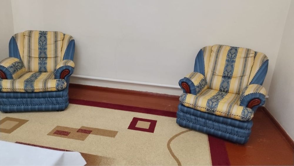 Диван б/у в хорошем состоянии