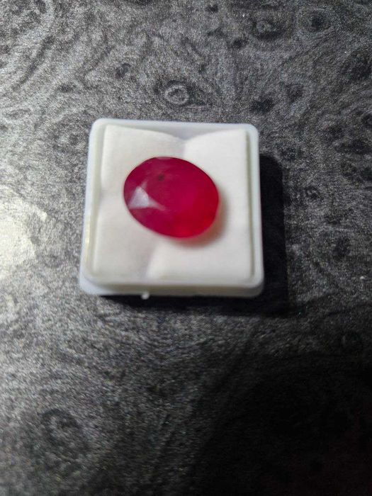 Natural Ruby (натуралний рубин)