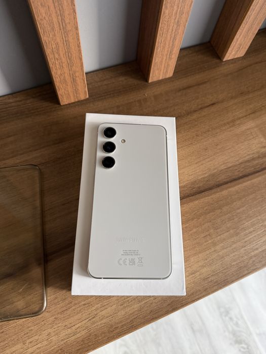 Samsung Galaxy S24 256GB - Ca Nou