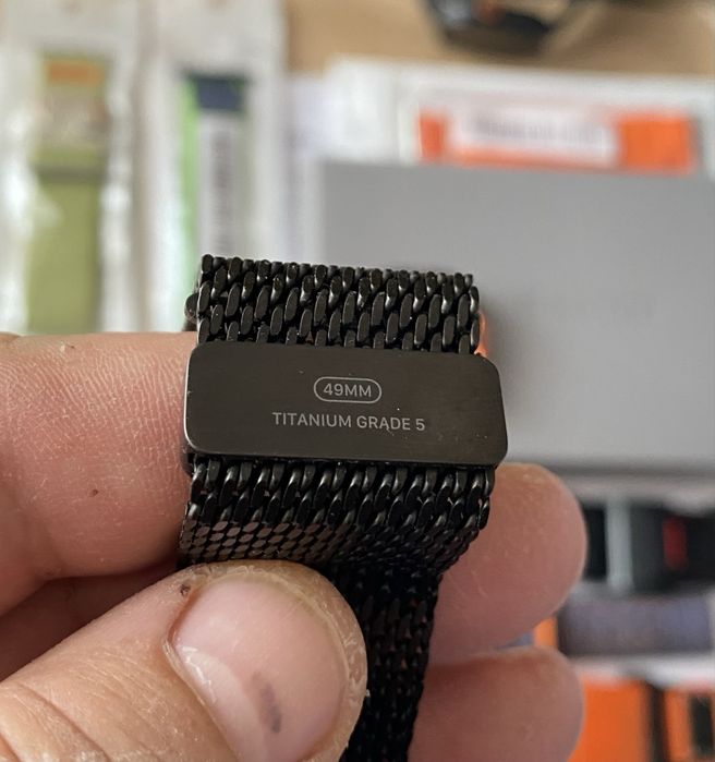 Apple watch ultra 2 titanium milanese loop