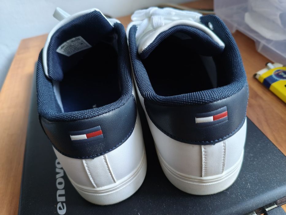 Продам обувь Tommy Hilfiger