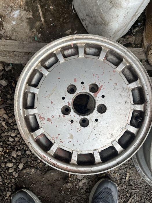 Продам 2 диска r15