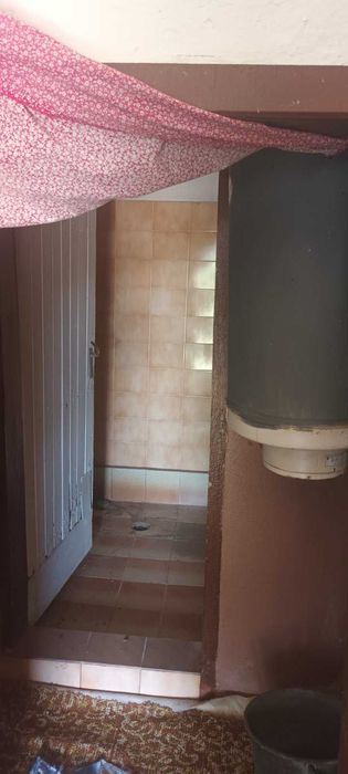 Къща с голям двор в Смин