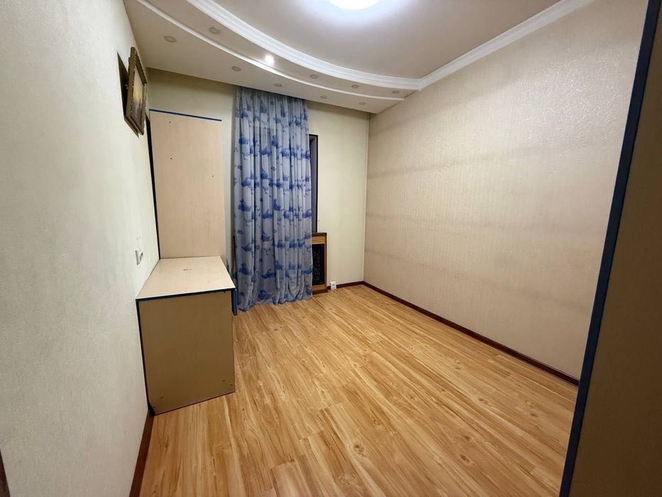 Продается 4 комнатная квартира ремонт Паркентский