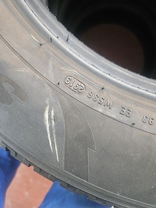 Гуми 215/65/17 Зимни