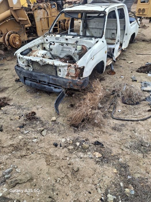 хайлукс стекло сатылады