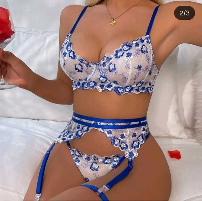 Чисто нов комплект еротично бельо в S,M и L размер.