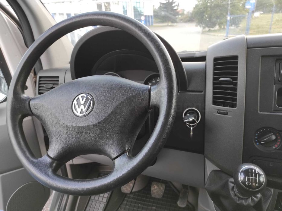 VOLKSWAGEN Crafter 2012 — imagine 3