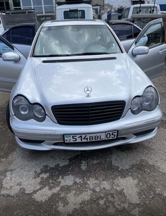 Фары c203 мерседес ц203 рест решетка рест