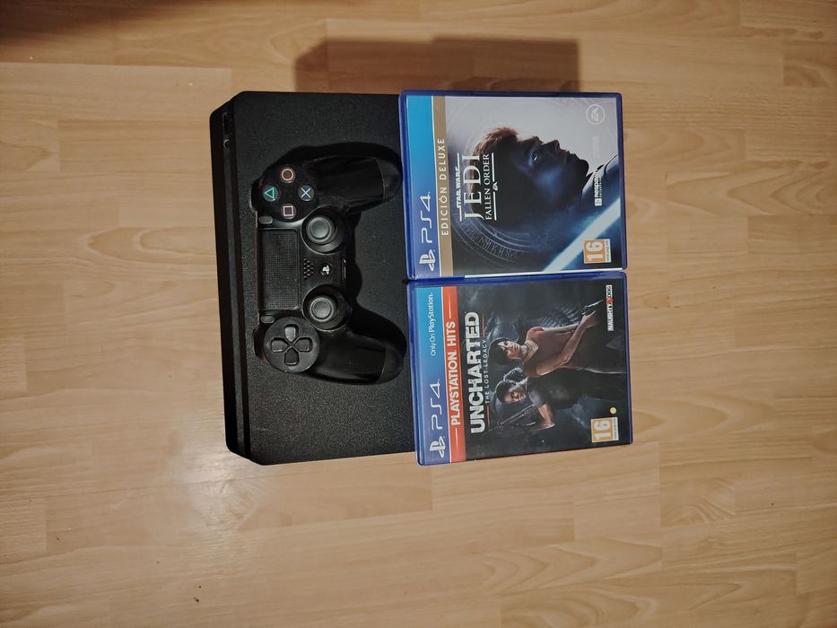 PS4 slim cu un controler